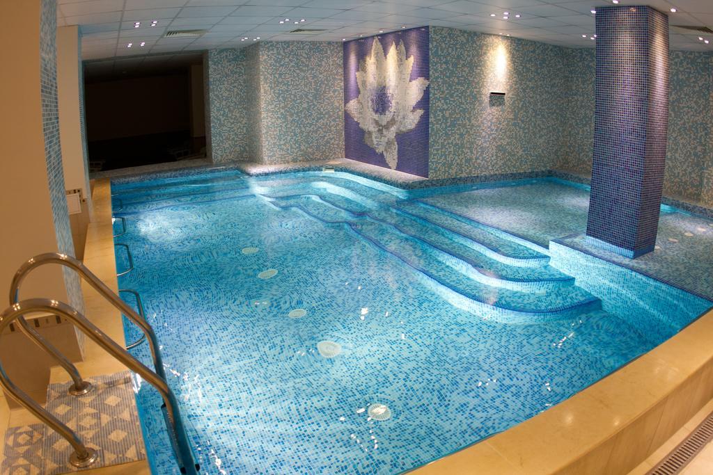 Balneo Comlex Medica Narechen Hotel Narechenski Bani Exterior photo